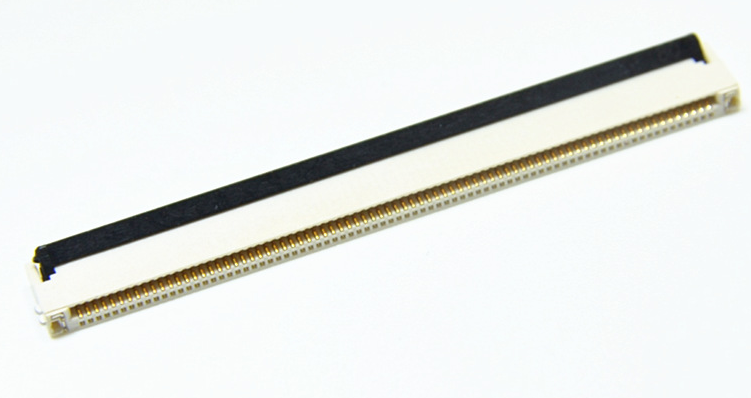 欧姆龙连接器XF3M：旋转锁定，高密度互联新标杆