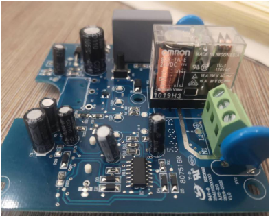 欧姆龙继电器在电子压力控制器的应用